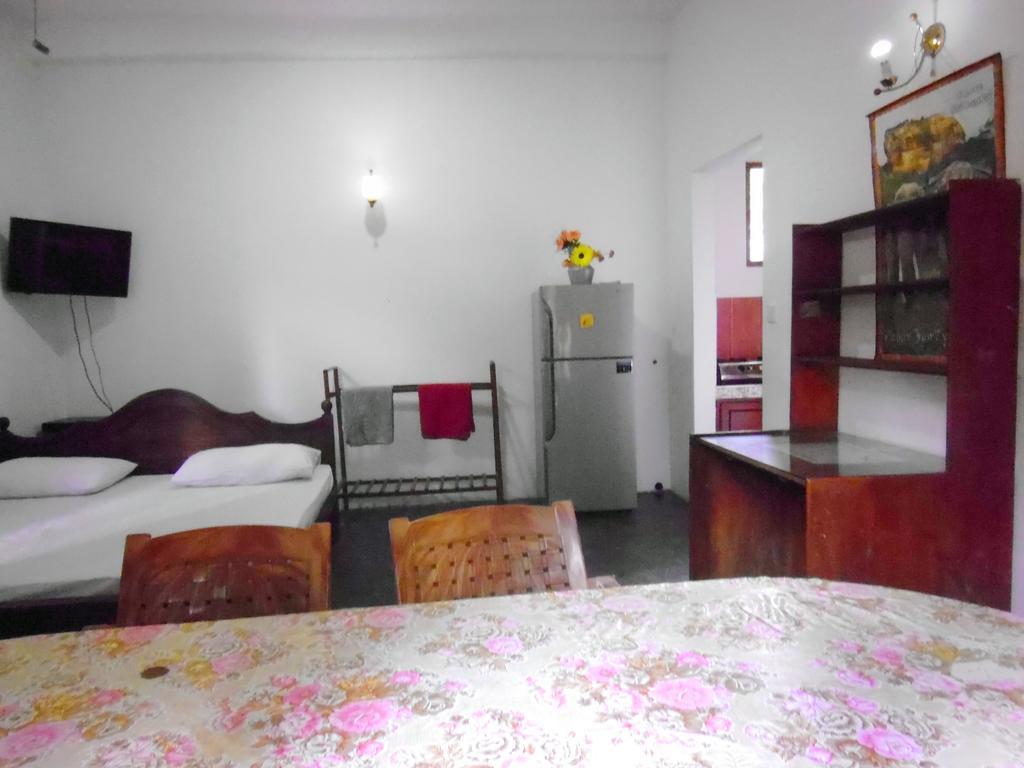 Hopson Resort And Apartment Унаватуна Экстерьер фото